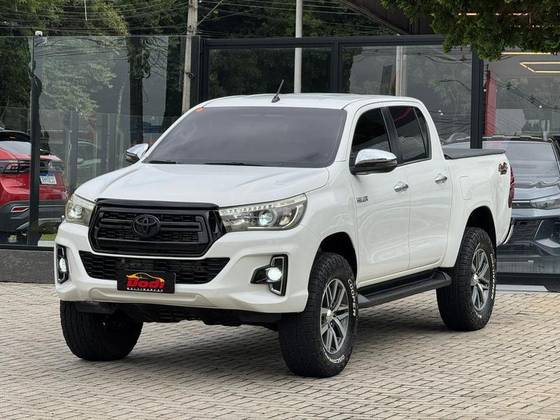 TOYOTA HILUX 2.8 SRV 4X4 CD 16V DIESEL 4P AUTOMÁTICO